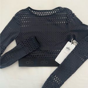 ALO Yoga - Mesh Haute Summer Long Sleeve Crop Top Black Size S